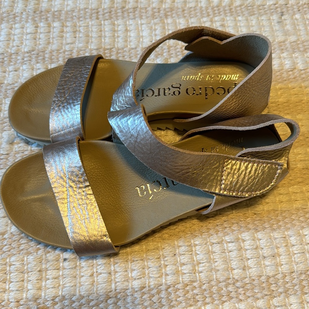 Pedro Garcia Metallic Sandals 37